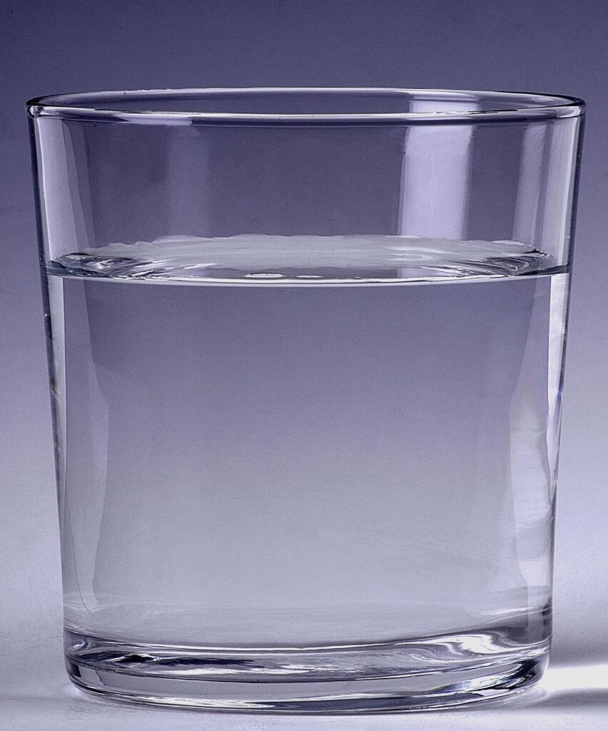 water, glass, drink-1348223.jpg