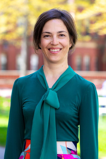 Dr. Mareli Claassens